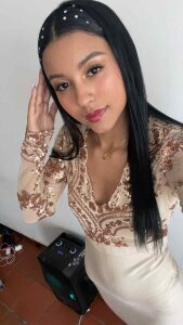 CassandraLennox Hi bb Pic 3