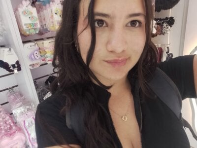 Roma_Ricci_ Public Pic 2