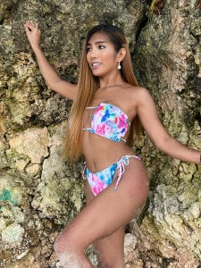 AkiFoster Sexy Pic 2