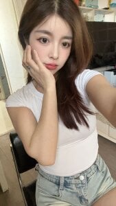 Xiaoxue03 Public Pic 5