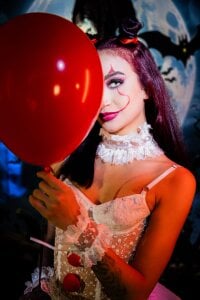 emily_daarell hallowen Pic 8