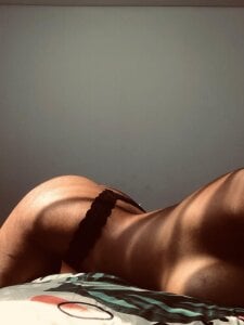 Dakota_ferreti_ Sexy latín girl টি ছবি