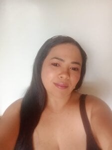 SARAHONEY26 No filter, just me ✨ Poză 2