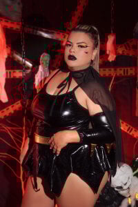 KiimBrooks Captive of desire 🔥🖤🌙 Pic