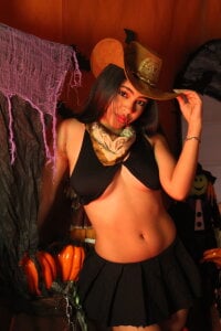 You want me to ride your penis de Sky_winter  7 Imagens