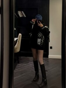 Yunyun202601 自拍 Pic 6