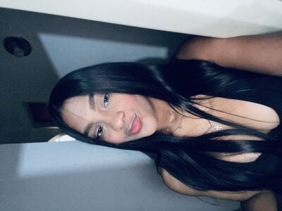 Samantha_47 Public  4. fénykép