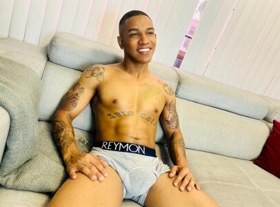 mcmax_huge hot boy Pic 4