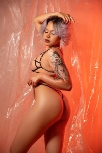 violette_clerk1_ Public Bilde 4