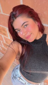 Emmaa_09_ Public Pic 2