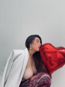 aaaaamy_1 kullanıcısının Happy san Valentín day 💘🎈❤️ albümü -  3 fotoğraf