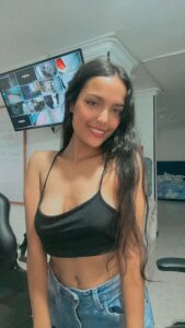Yelina02