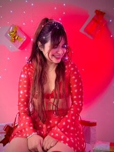 AbbyWathsonの❄️ A little piece of my Christmas for you. Swipe, relax and feel the vibe 🎄の 4枚の写真