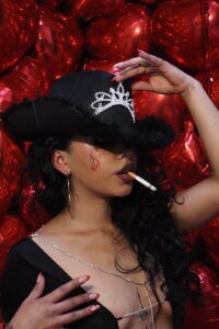 Devil_AliceXo smoking on Valentine's Day 🚬 사진 3