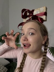 bambi_lu✨🤍EPIC GOAL 🤍 packing phone to my grandmother🤍✨图片 7