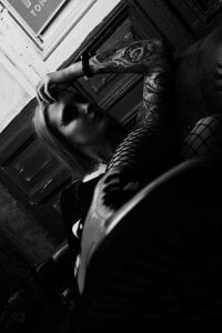 Kiki_shay Look at me . fénykép