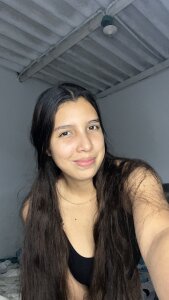 Paola-Santy Public Pic 3