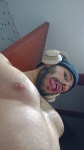 My chest is super pumped after training de Mercury_muscle  9 photos