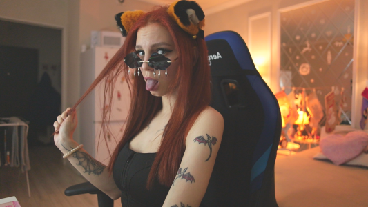 _alice_meyss_ fox Alice Pic