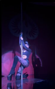 Olivia-BrooksのOlivia on stageの枚の写真