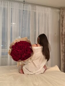 YvonneRobes I love flowers especially roses🌹 Pic 4