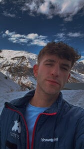 Hugoo_21 Public Gambar