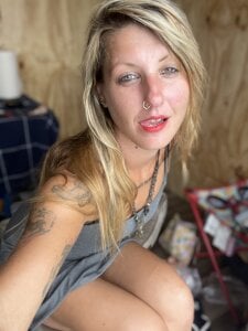 SheIsSomething Public Pic 4
