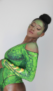 NahomyHawkSpell me baby💚🥰照片 2