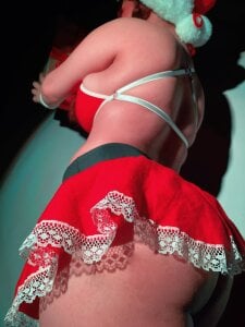 MelanyCarter18 Happy new year🎁✨ Pic 4