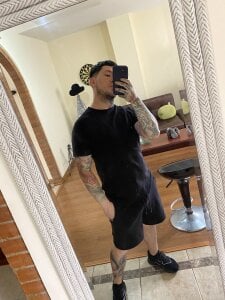 Adam_tatto Enjoy Pic