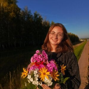 CeolaBurdett Public Pic 4