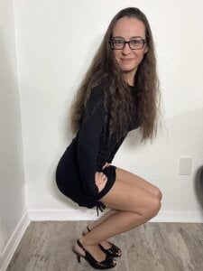 RedHotRachael Sexy Black Dress Pic 2