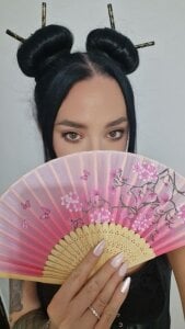 NaughtySheHot Public Pic 3