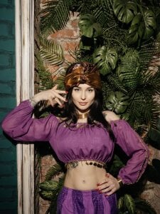 RoxiLester Sexy belly dancer is here Pic