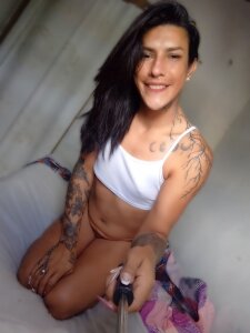 Ithali37Romero Public Pic 2