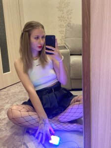 BlondeBun Outfits 사진 4