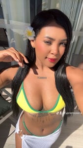 Lia_Petite1 Are we going on vacation together? . fénykép
