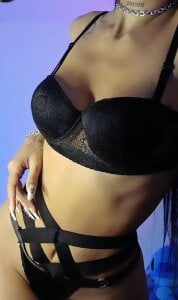 Alleanys_Cristal Public Pic 6