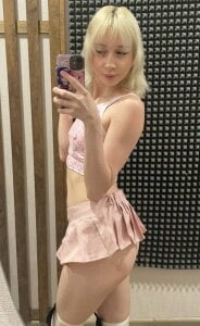 Pinky_poetry Public Pic 4