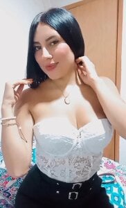 Scarlett_Glows1 Public Hình 8