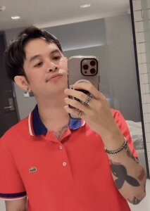 Asianboyth Public Pic 3