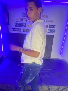 LatinsBoys18 New Photos of Andy Pic 9