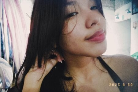 Kim_Eli Public Pic 3