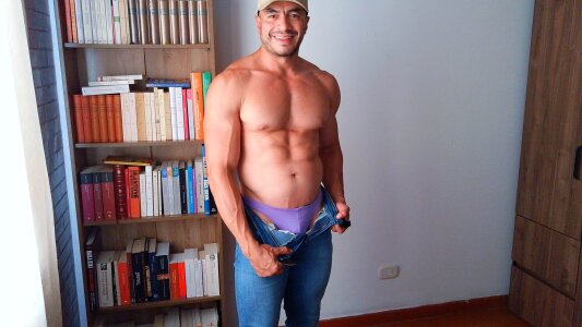 TheOnlyJoshAdams Josh at home Fotka