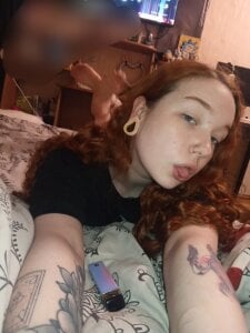 idaredfoxx Public Pic 5