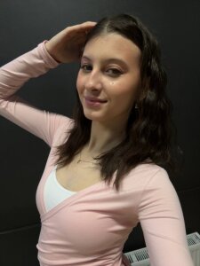 LouiseChavez first class on stretching Pic 4