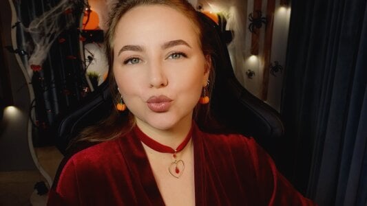 Mira_Mermayd Halloween 2025/Fantasize with Little Red Riding Hood. Be my wolf and eat me Pic 8