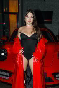 NaomiAsterPublic Bild