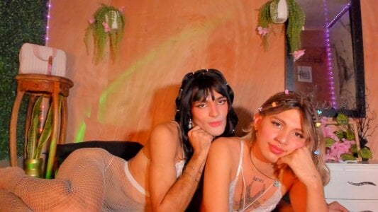 All_fetiche girls in white Pic 3