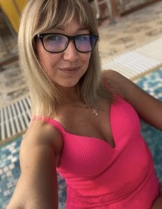 MilaBott Public Photo 6